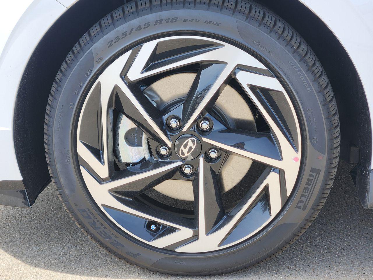 New 2026 Serenity White Hyundai SEL Sport image 7