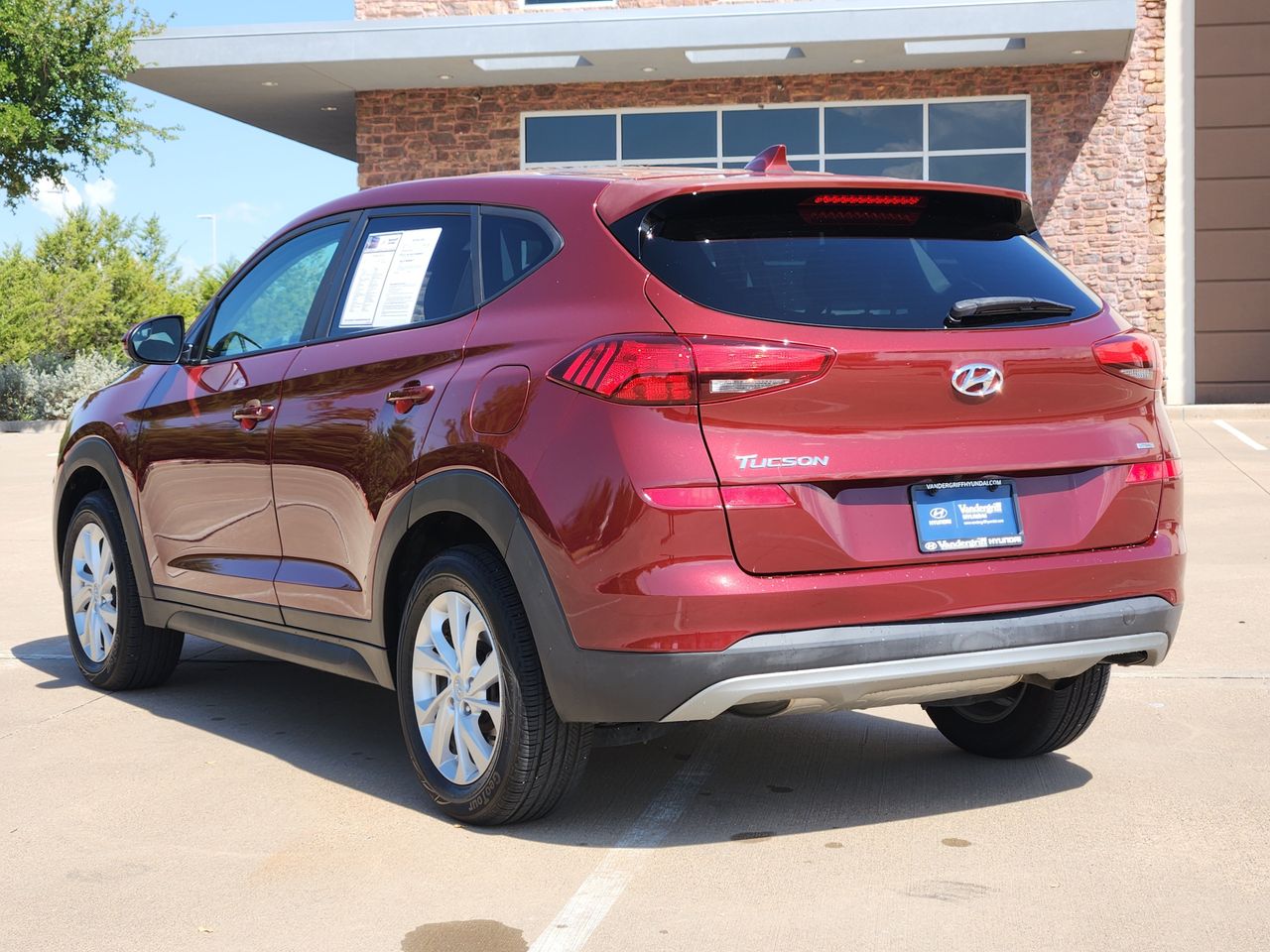 Used 2019 Gemstone Red Hyundai SE image 3