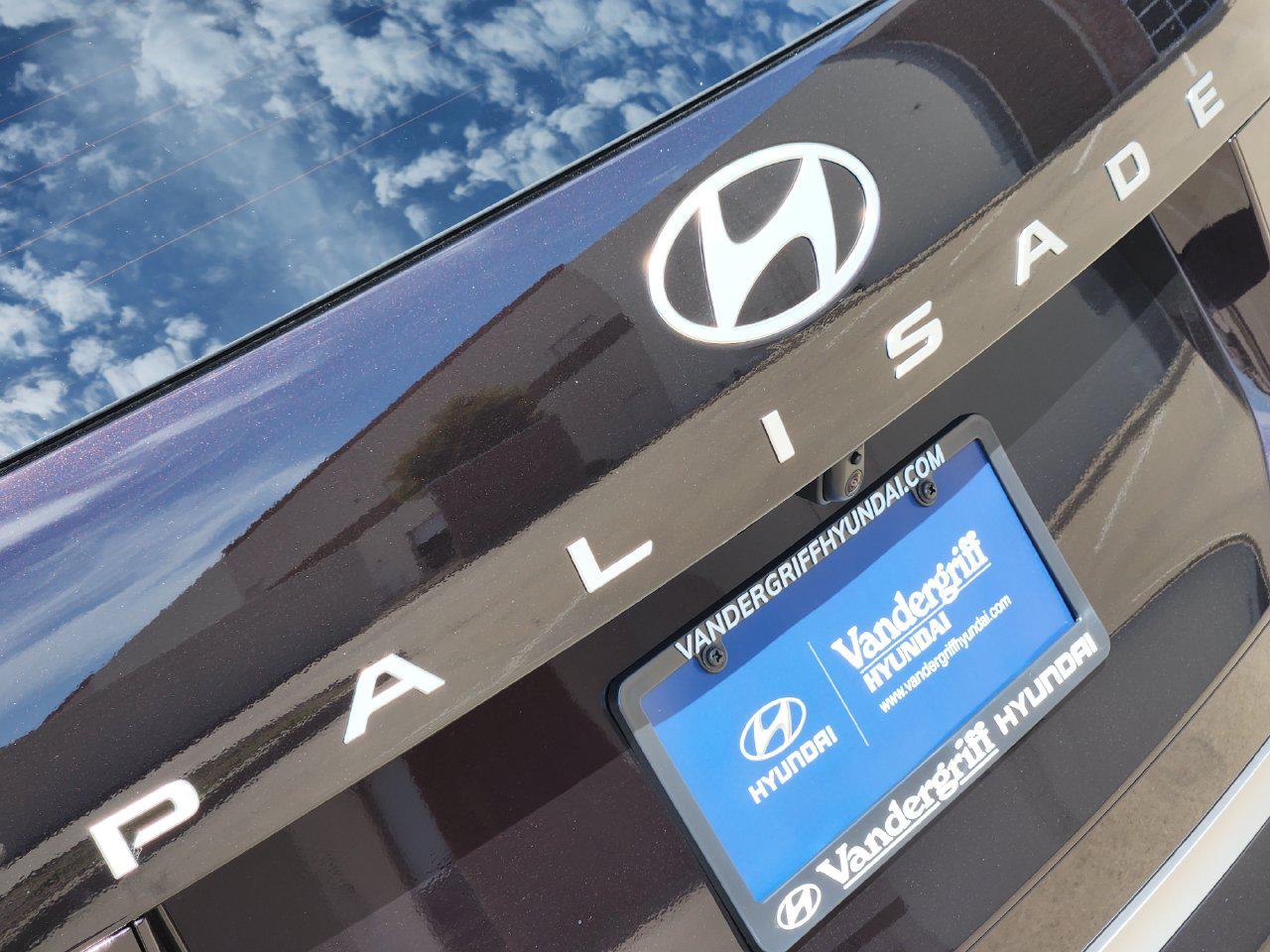 New 2027 Galaxy Maroon Pearl Hyundai Calligraphy image 8
