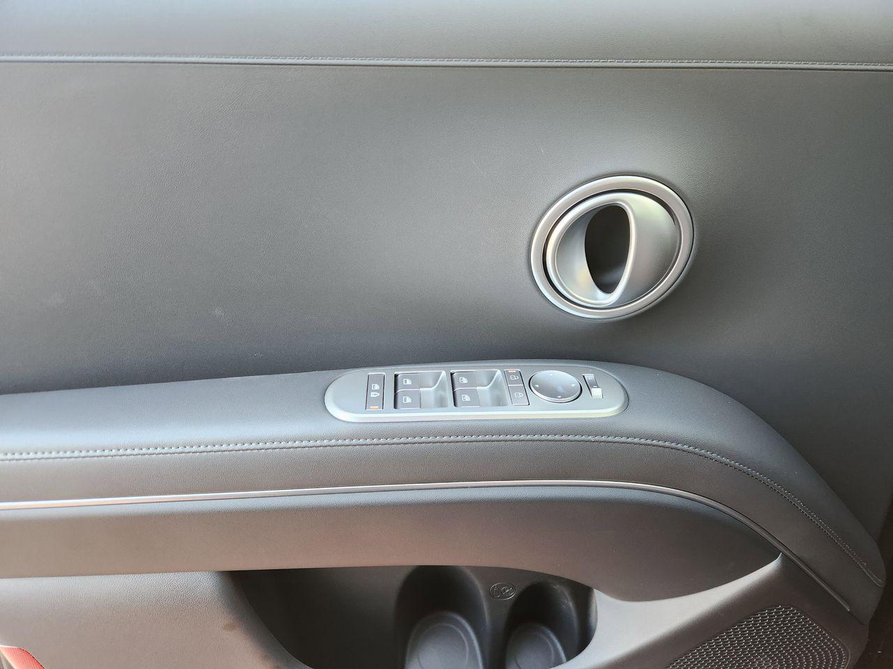 New 2026 A2B Black Hyundai SEL FWD image 20