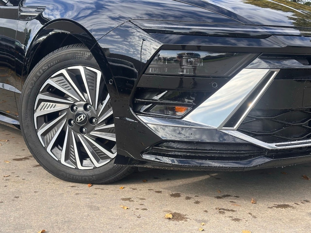 Certified 2025 Hyundai Sonata Hybrid Limited Sedan