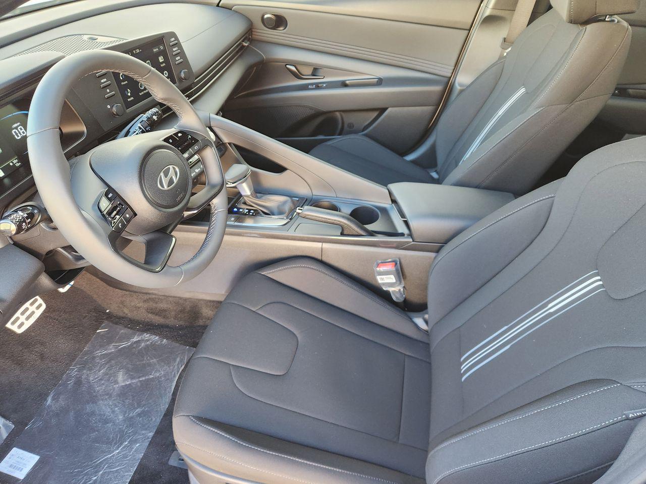 New 2026 W6H White Hyundai SEL Sport image 9