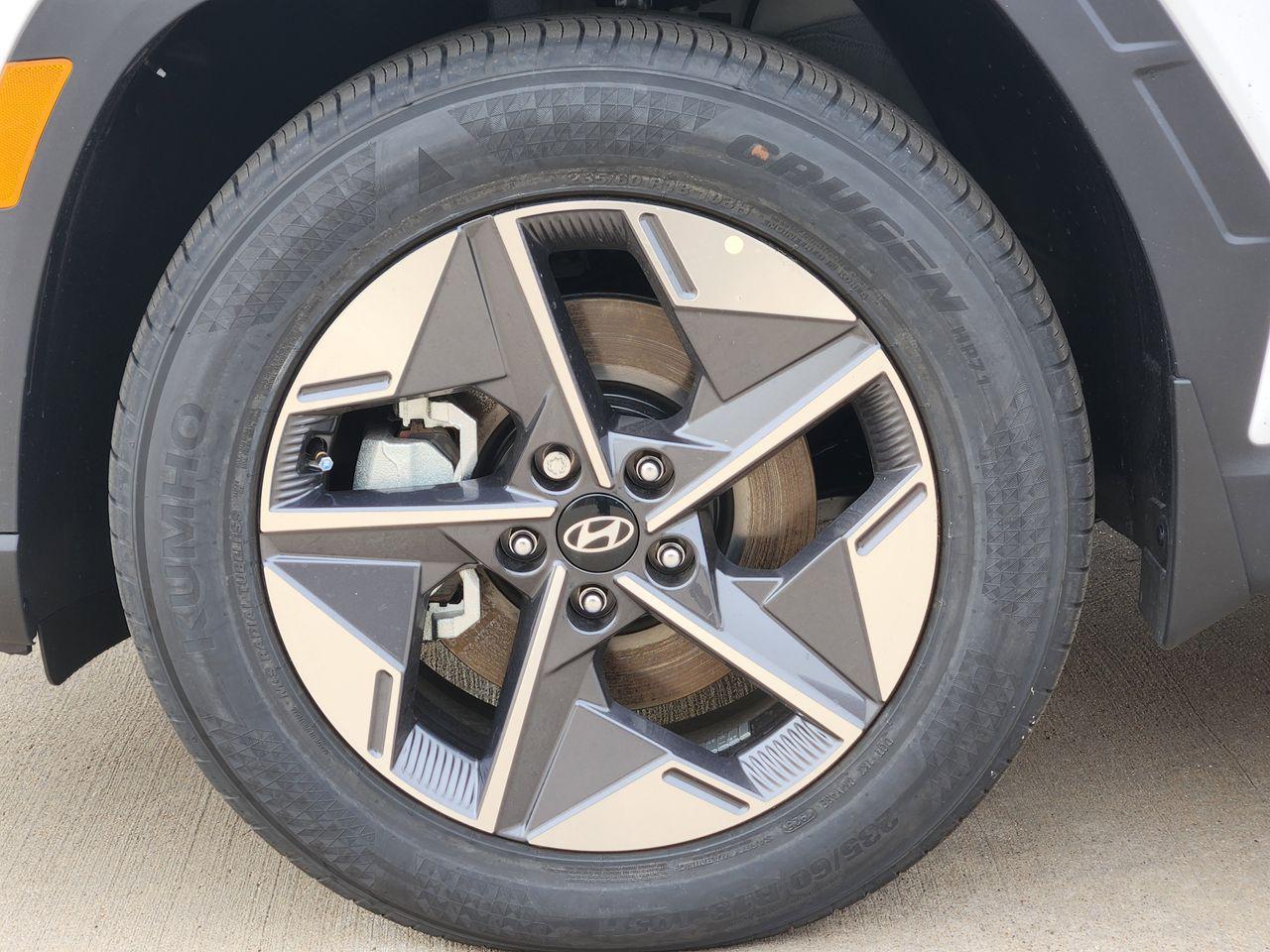 New 2026 W6H White Hyundai SEL FWD image 7