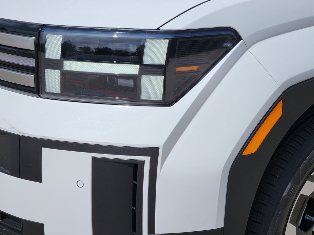 New 2026 W6H White Hyundai SE FWD image 6