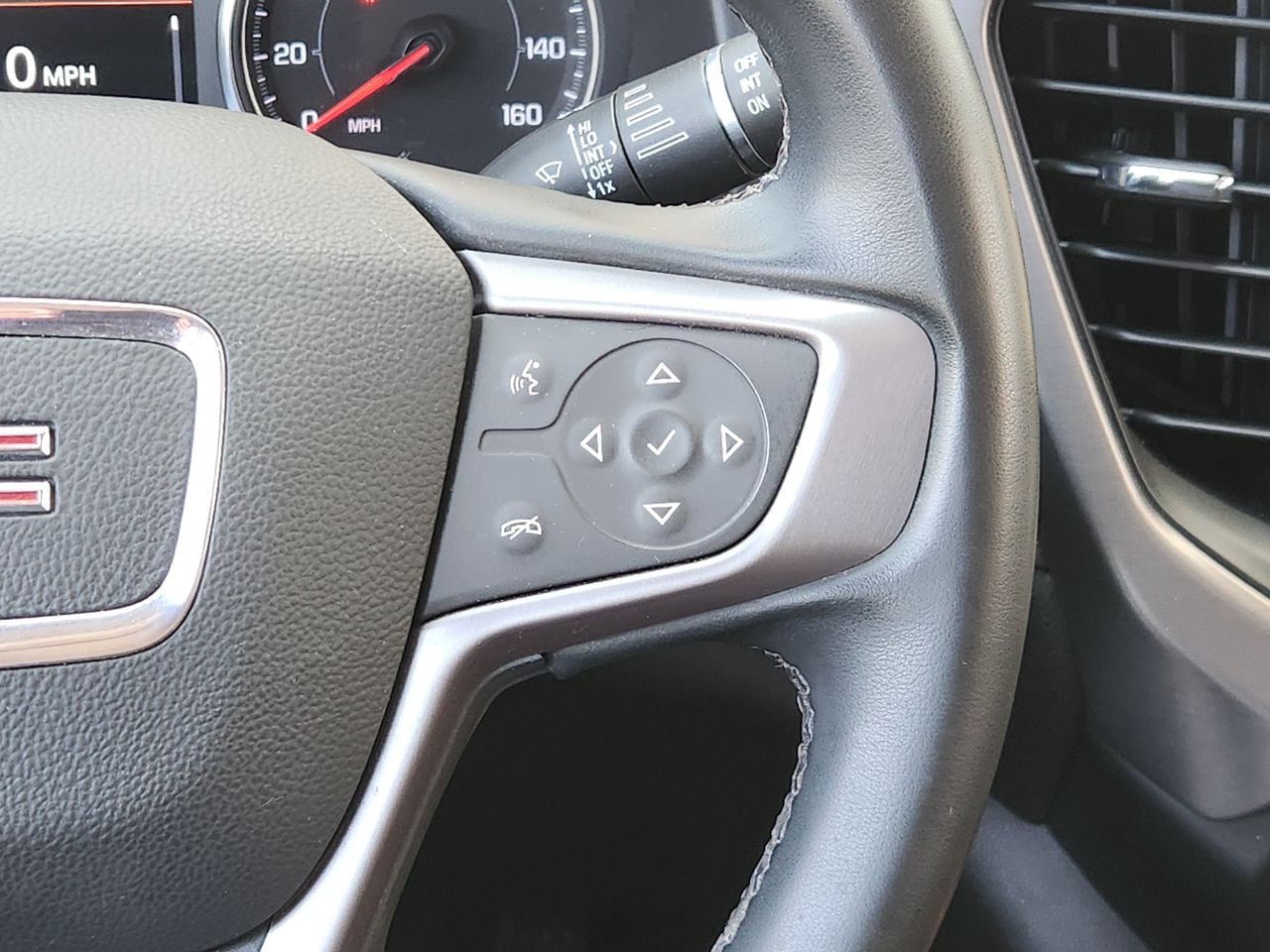 Used 2023 Ultra Blue GMC AT4 image 27