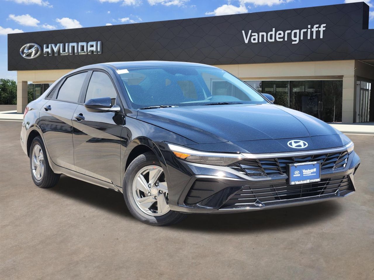 New 2026 Hyundai Elantra SE
