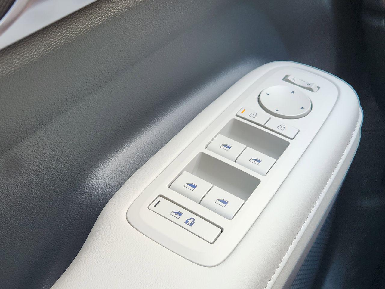 New 2026 Serenity White Hyundai SEL image 22