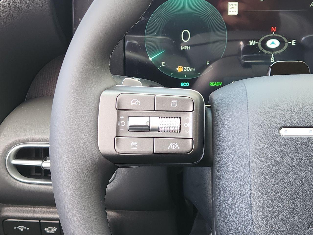 New 2027 Ecotronic Gray Pearl Hyundai Blue SEL Premium 7P image 28