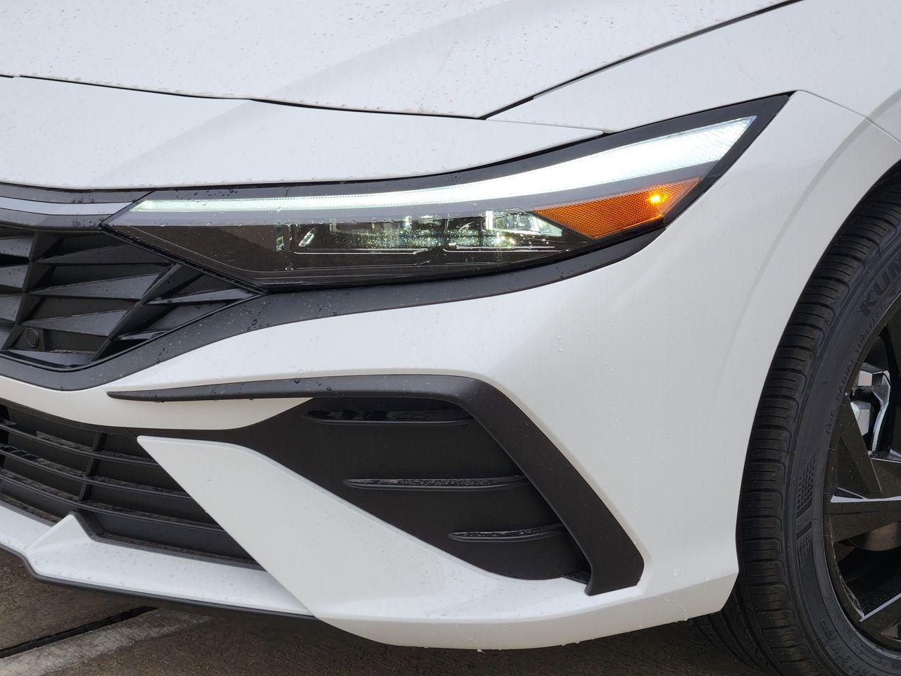 New 2026 W6H White Hyundai SEL Sport image 6