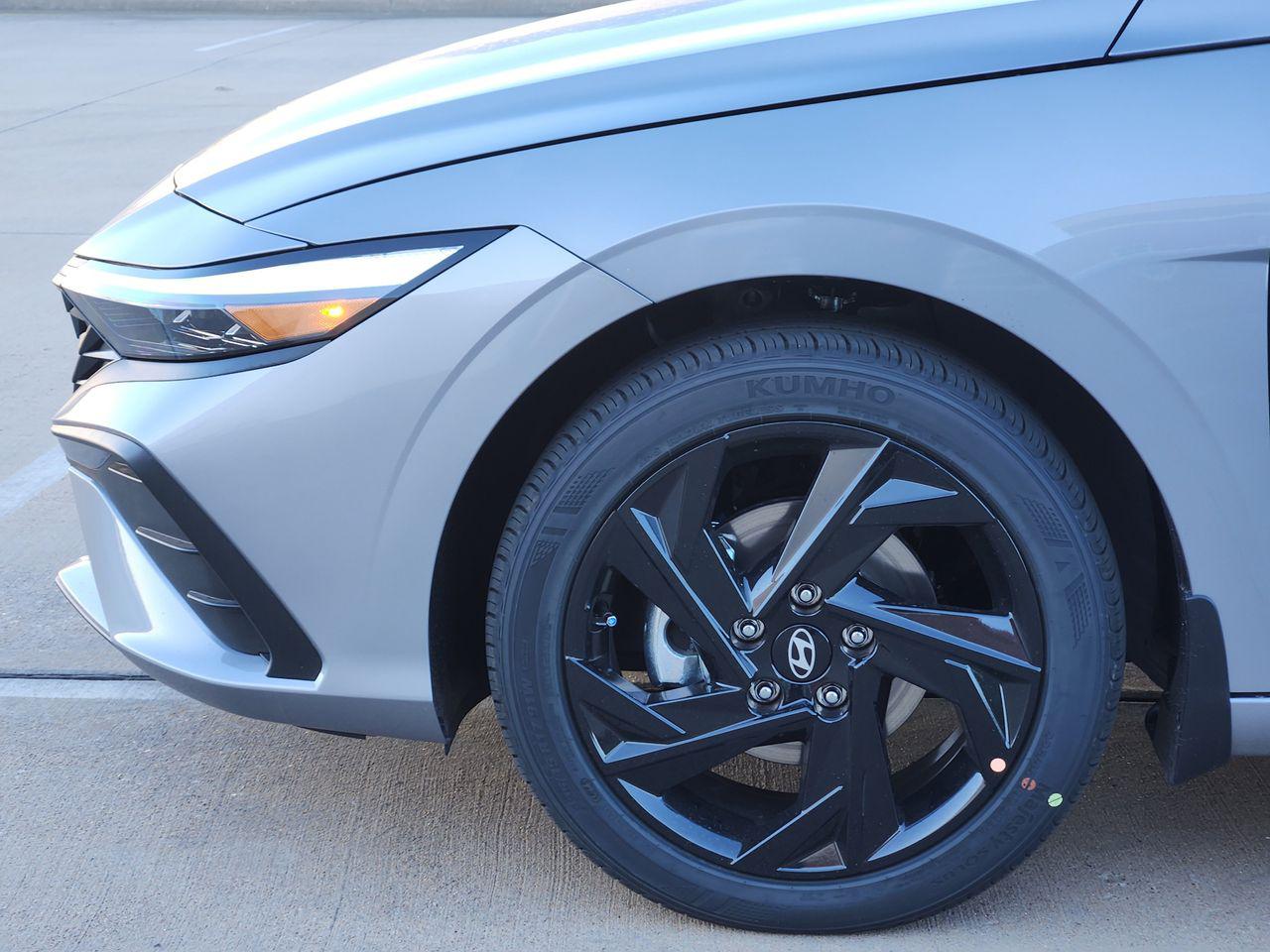 New 2026 M6T Hyundai SEL Sport image 5