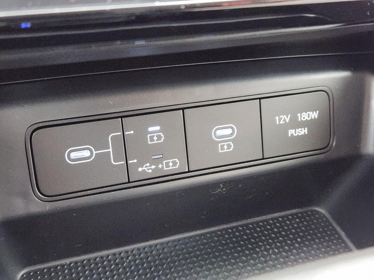 New 2026 WG2 Green Hyundai SEL FWD image 16