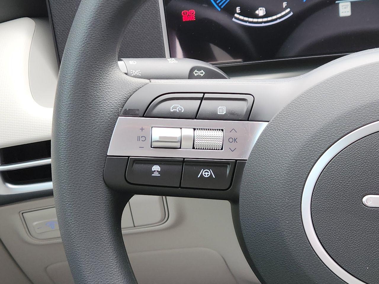 New 2026 W6H White Hyundai SEL FWD image 25