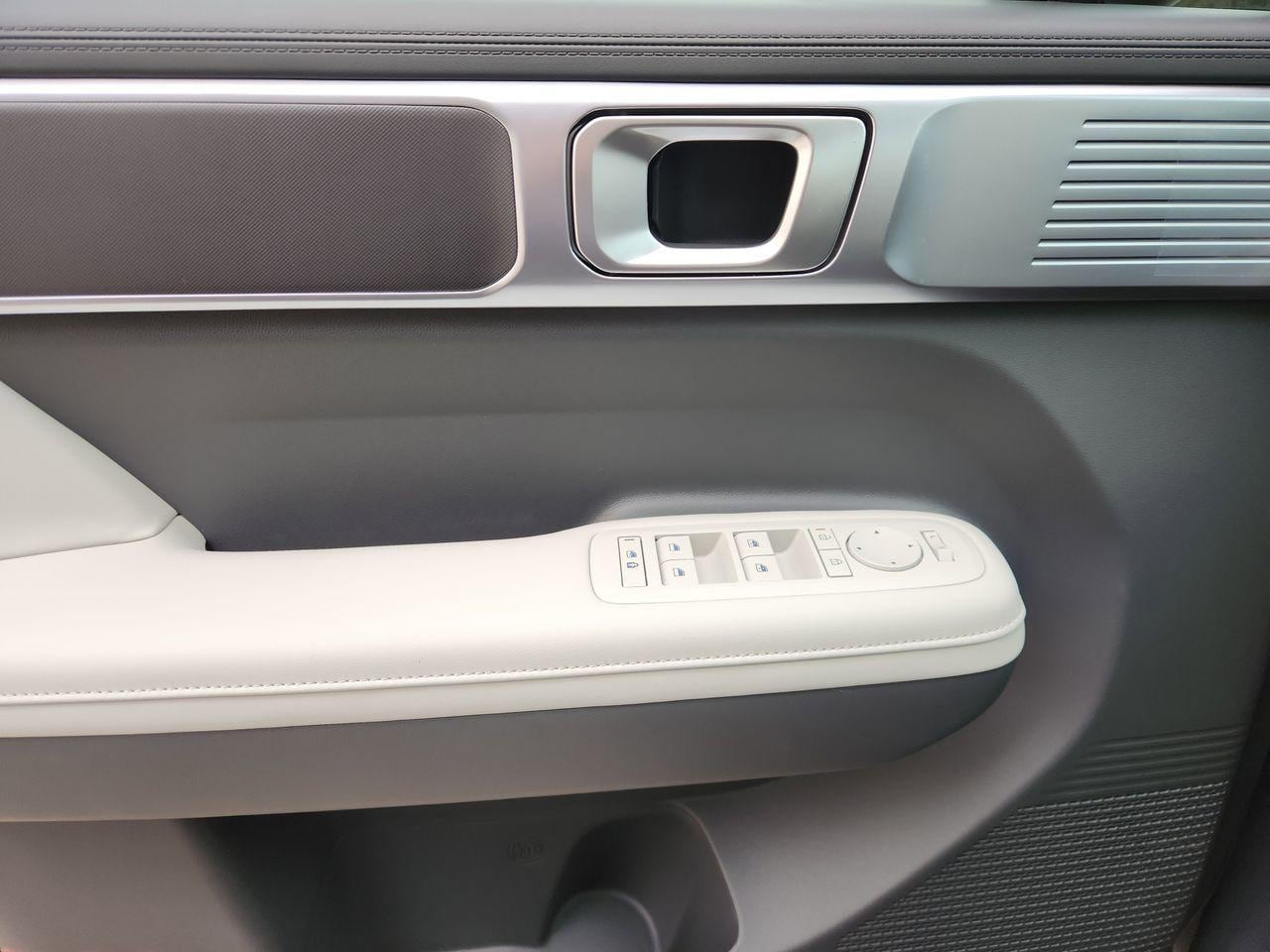 New 2026 Ecotronic Gray Hyundai SEL FWD image 21