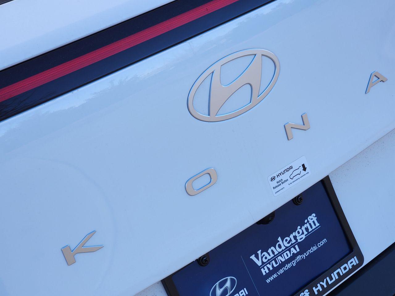 New 2026 Atlas White Hyundai SEL Sport FWD image 8