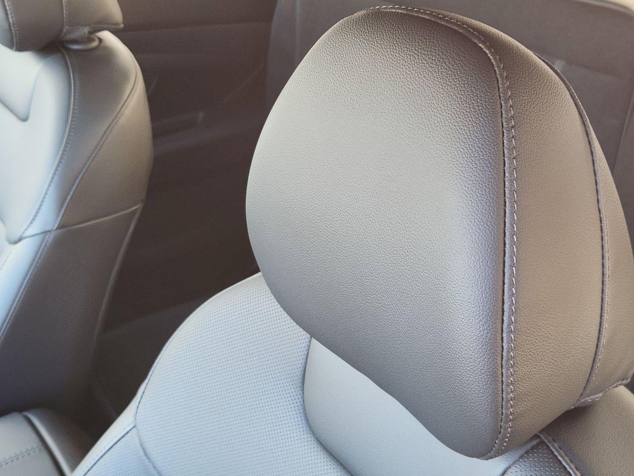 New 2026 SAW White Hyundai SEL FWD image 10