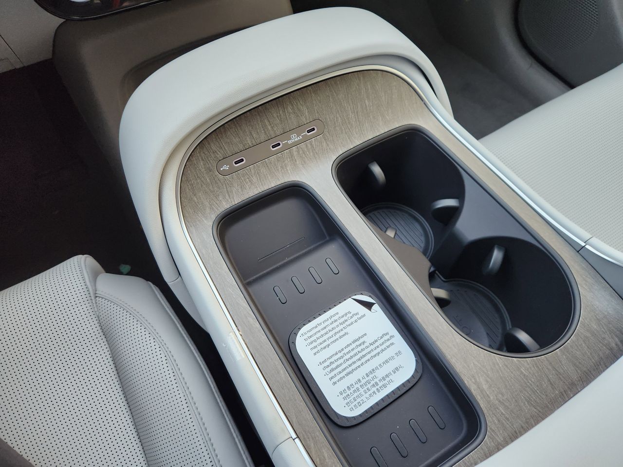 New 2026 WC9 White Hyundai SEL FWD image 18