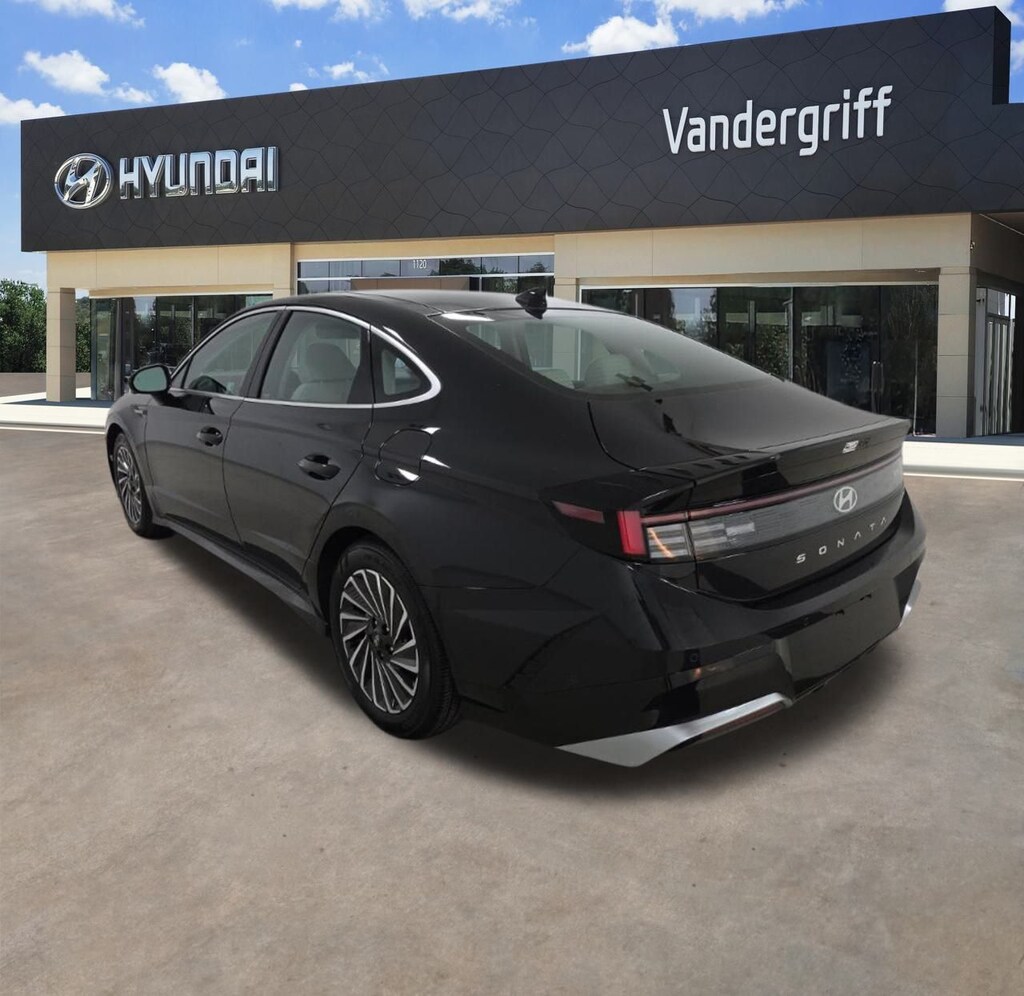 Certified 2025 Hyundai Sonata Hybrid Limited Sedan