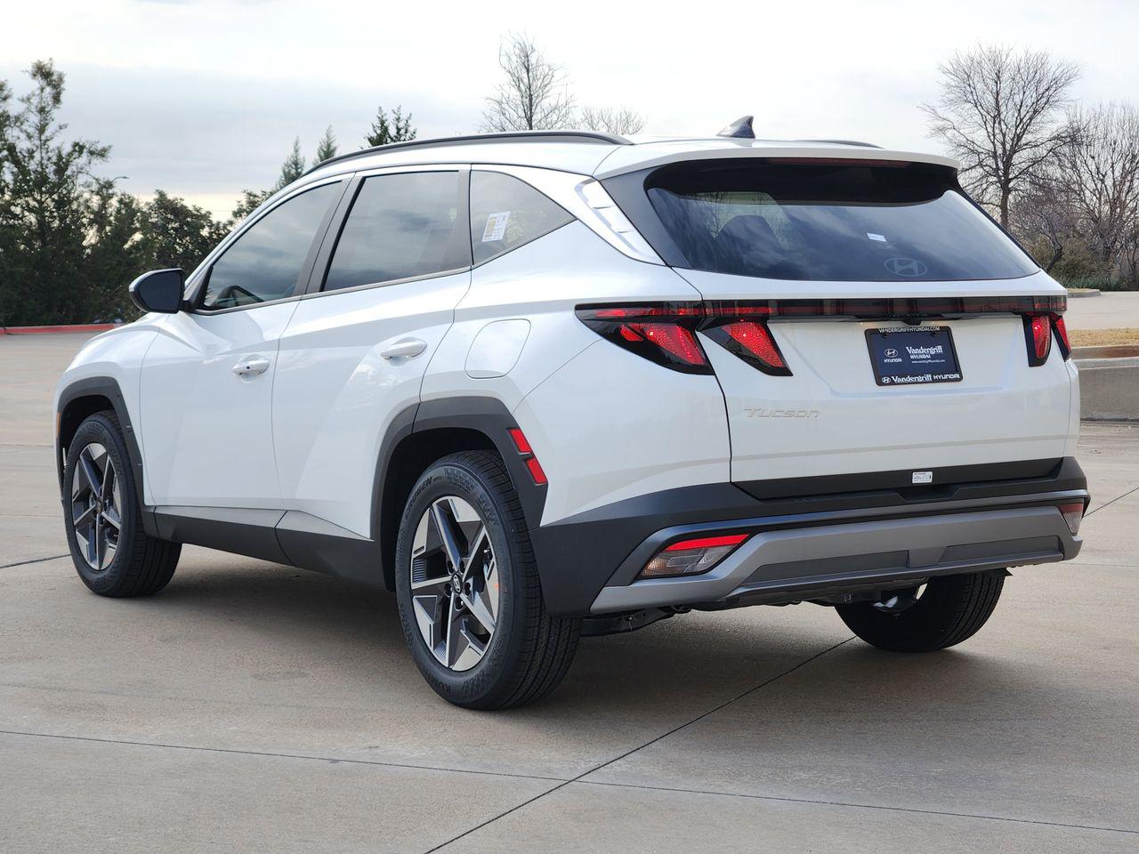 New 2026 W6H White Hyundai SEL FWD image 3