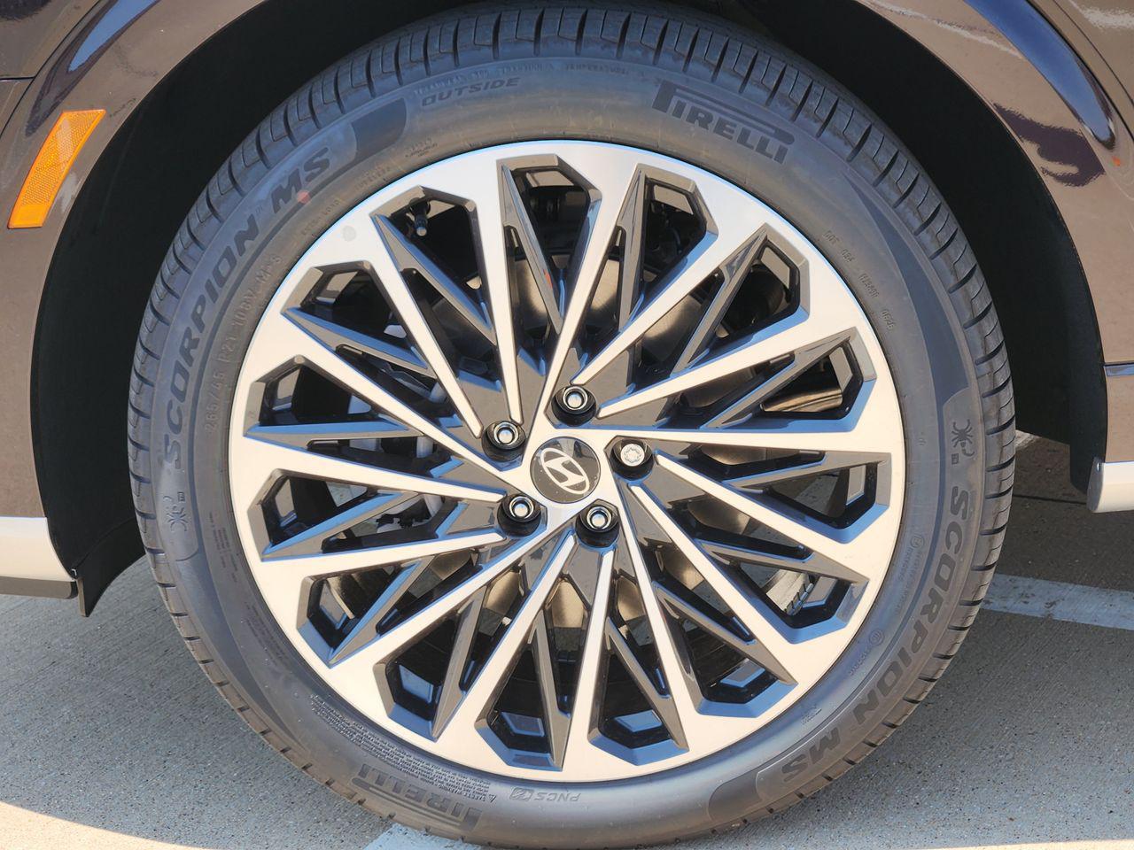 New 2027 Galaxy Maroon Pearl Hyundai Calligraphy image 7