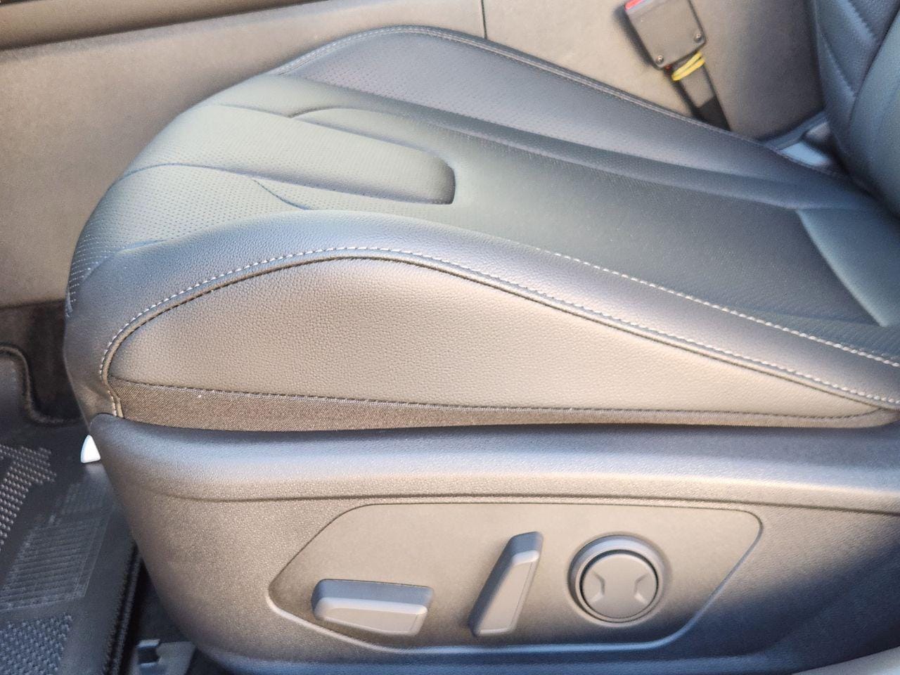 New 2026 Ecotronic Gray Hyundai Limited image 25