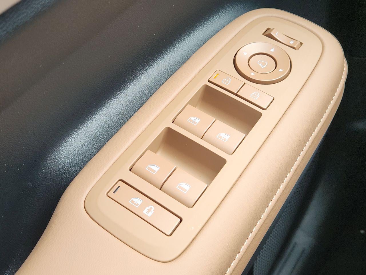 New 2026 PE2 Gray Hyundai Limited FWD image 21