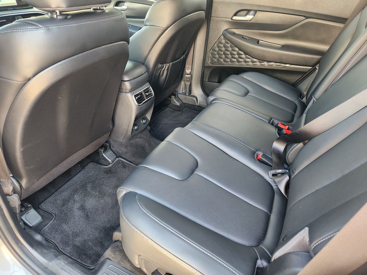 Used 2023 Shimmering Silver Hyundai XRT image 28