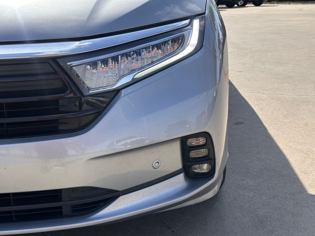 Used 2022 Lunar Silver Metallic Honda Touring image 5