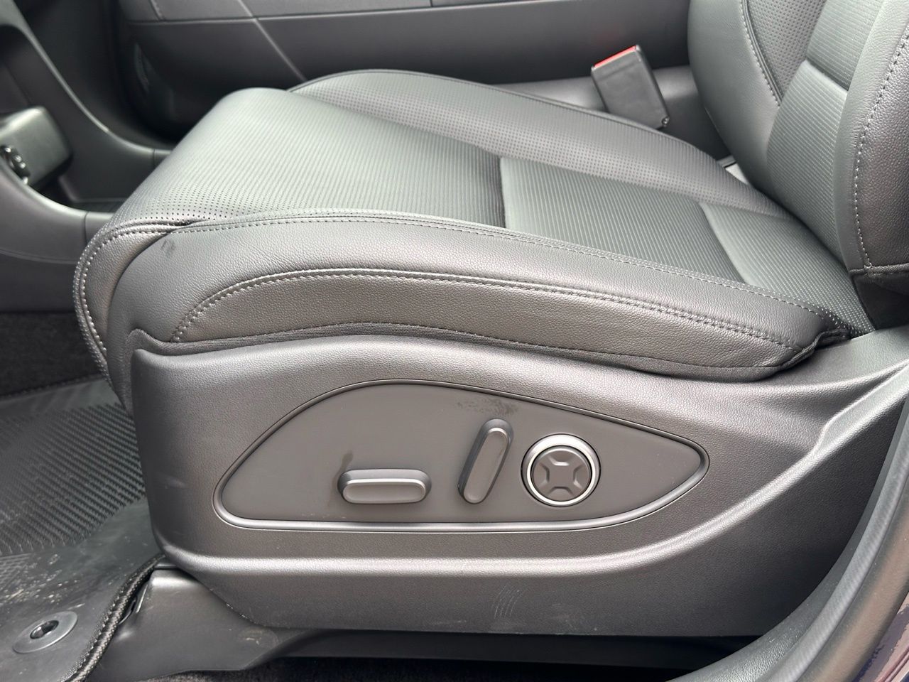 Certified Used 2026 Classy Blue Pearl Hyundai Limited image 30