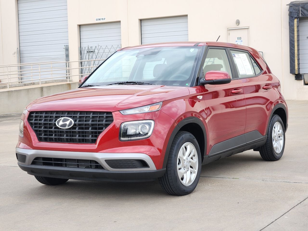 Used 2025 Ultimate Red Hyundai SE image 2