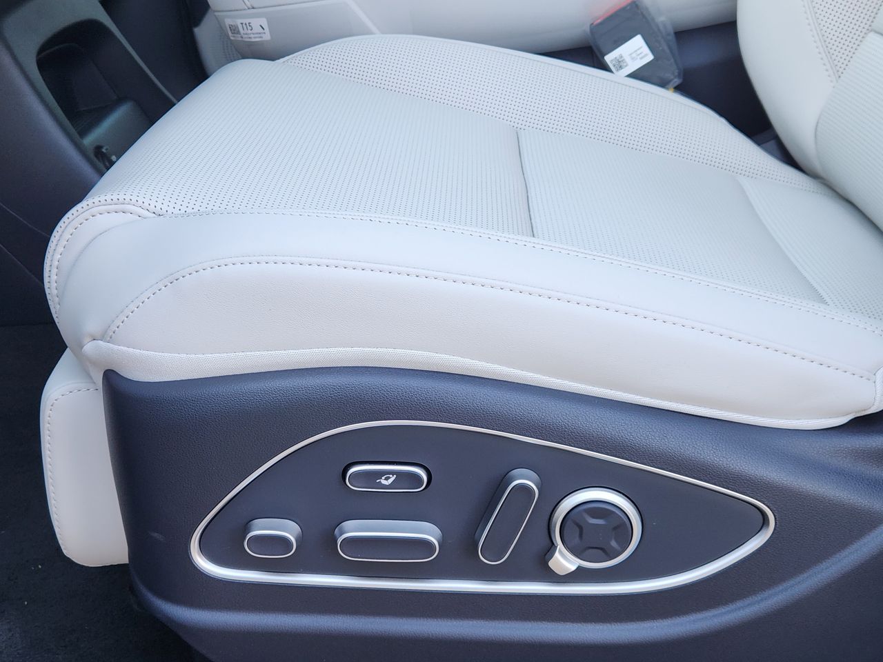 New 2026 A2B Black Hyundai Calligraphy FWD image 23