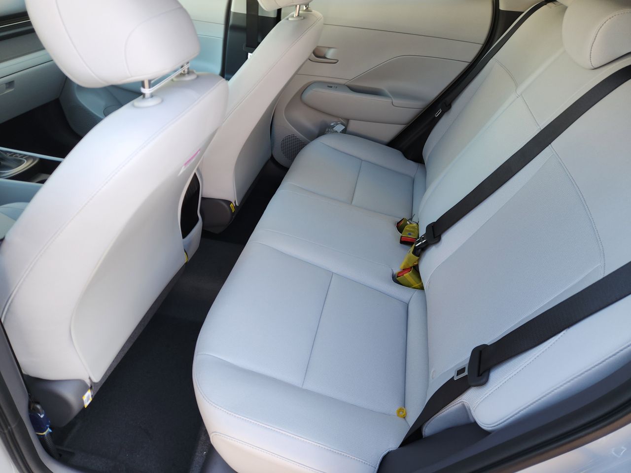 New 2026 C5G Gray Hyundai SE FWD image 28