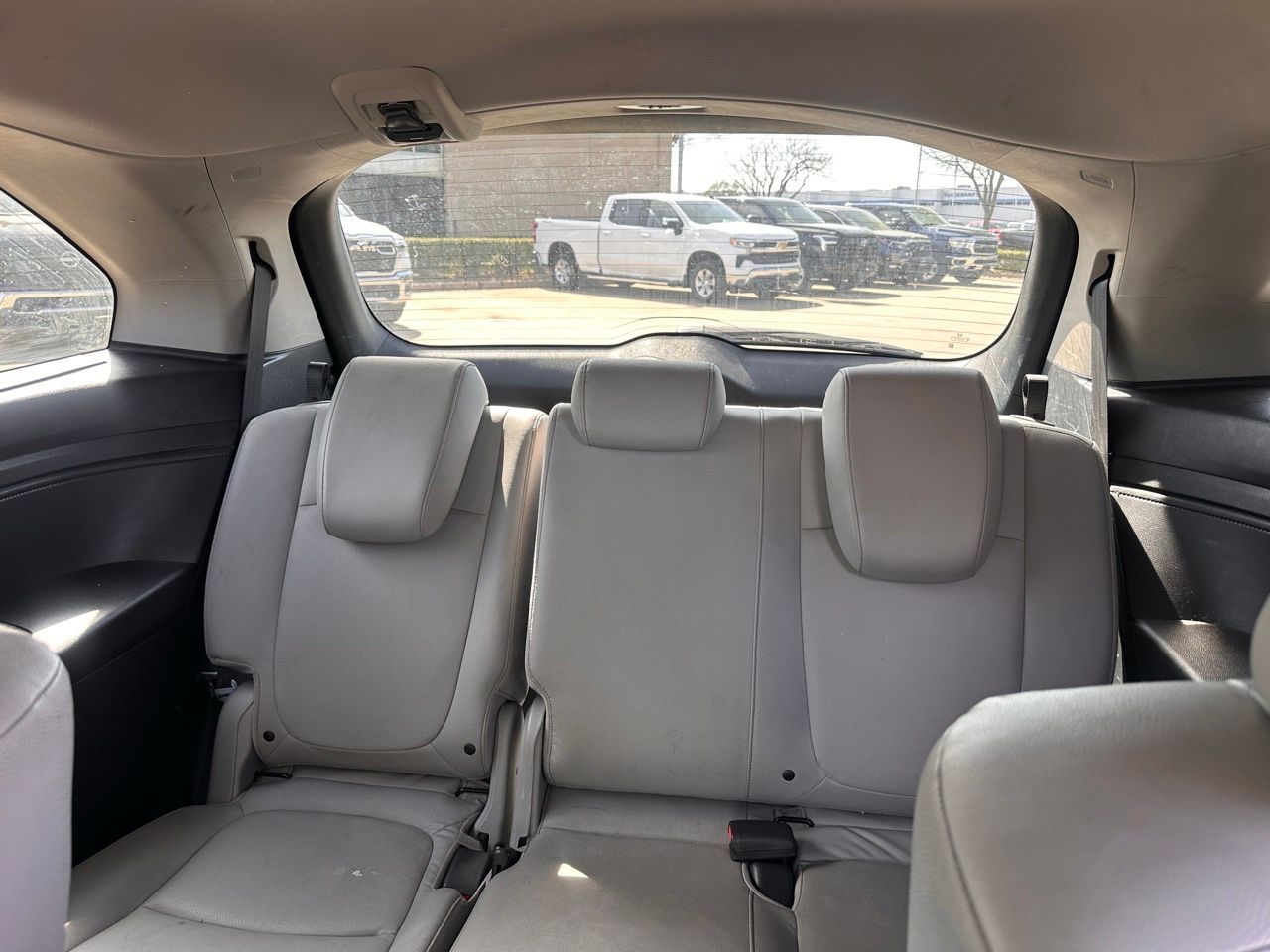 Used 2022 Lunar Silver Metallic Honda Touring image 16