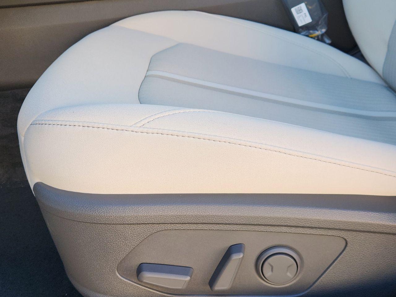 New 2026 Aero Silver Hyundai SEL Sport image 24