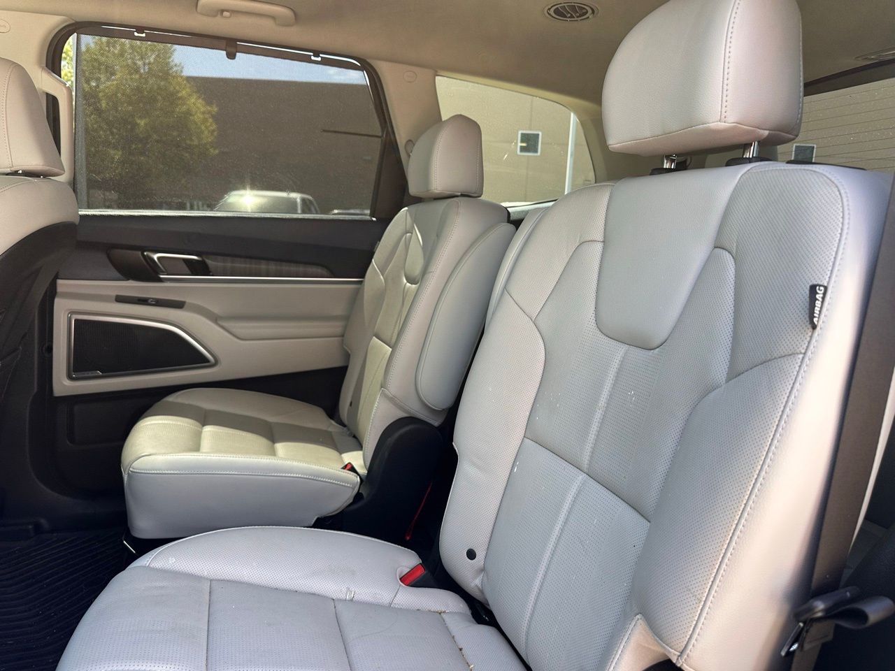 Used 2024 Ebony Black Kia EX image 16