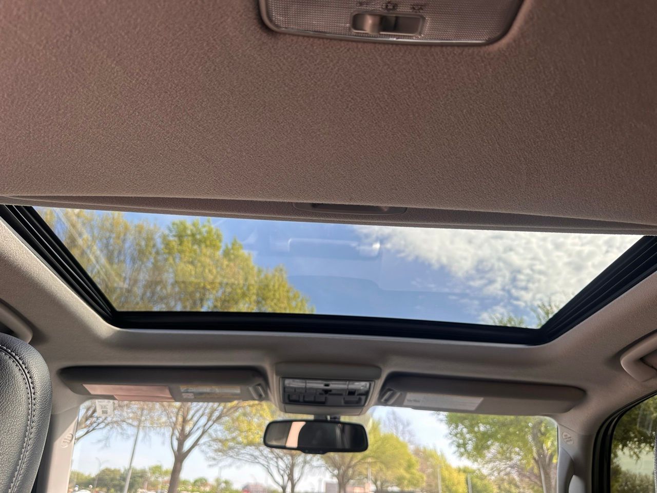 Used 2018 Magnetic Gray Toyota SR5 Premium image 24