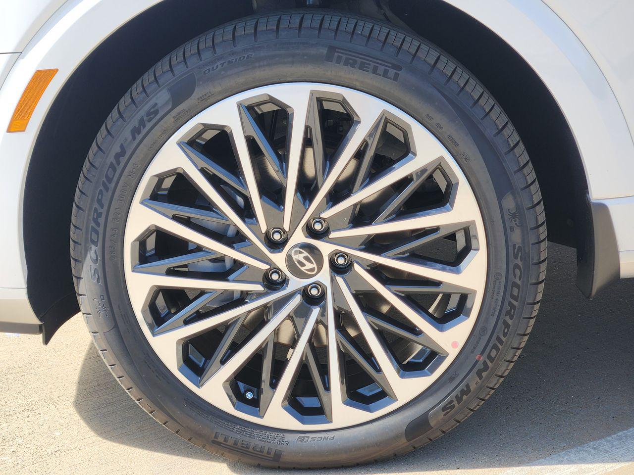 New 2026 WC9 White Hyundai Calligraphy FWD image 7