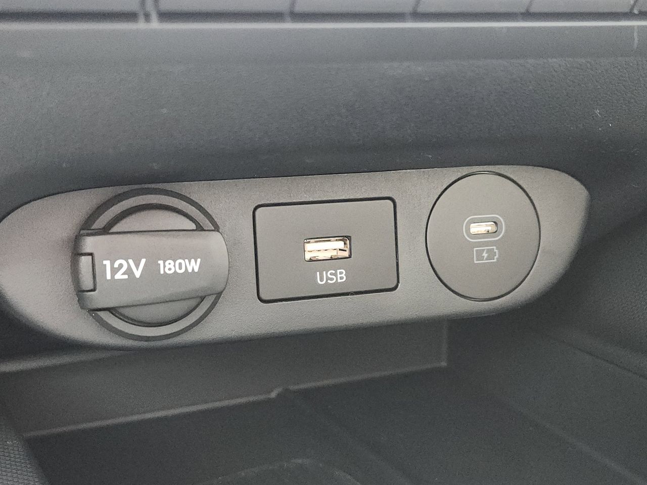 New 2026 A2B Black Hyundai Limited image 18