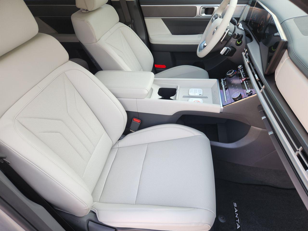 New 2027 Shimmering Silver Hyundai SEL FWD image 10
