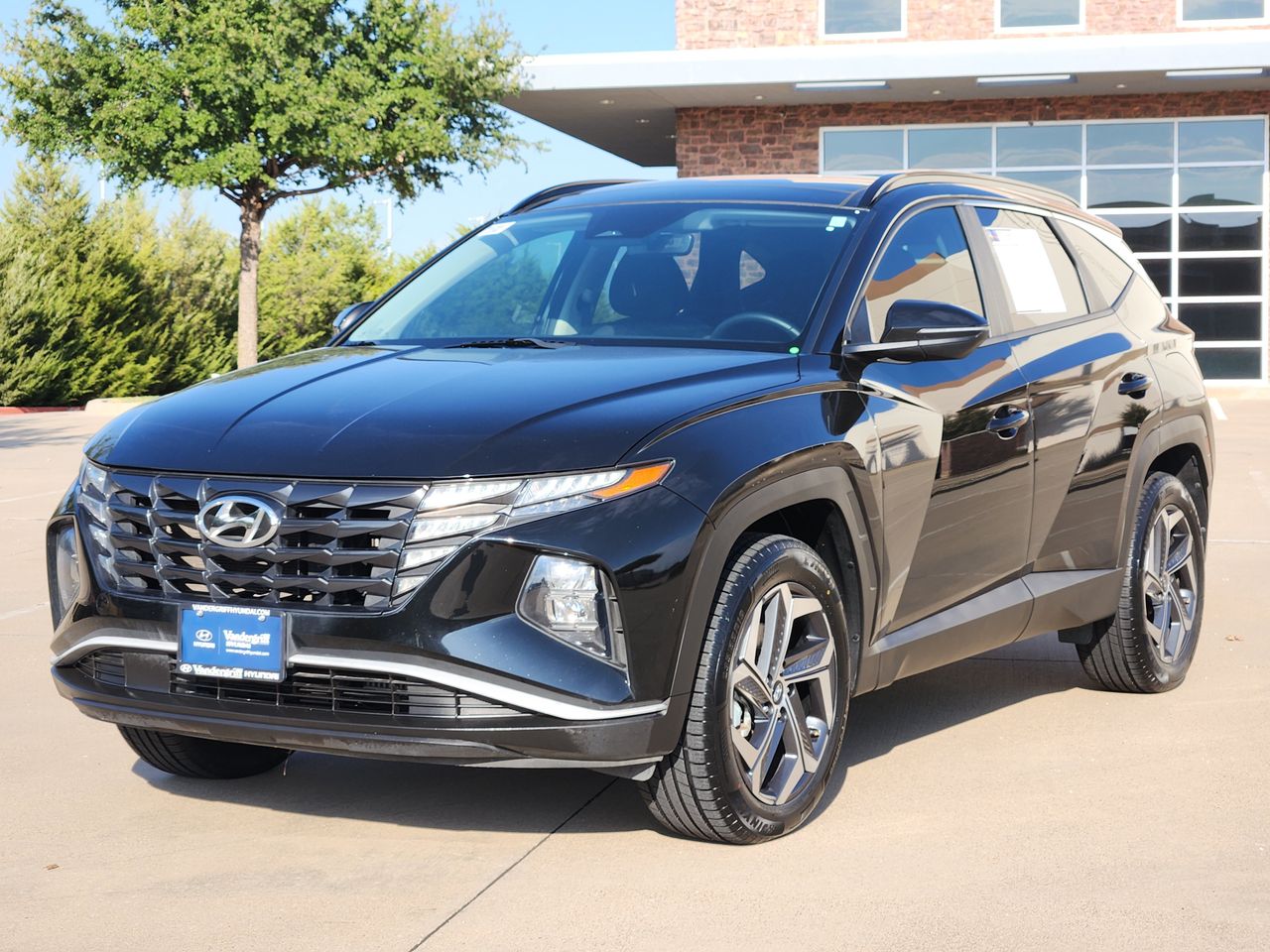 Used 2022 Phantom Black Hyundai SEL Convenience image 2