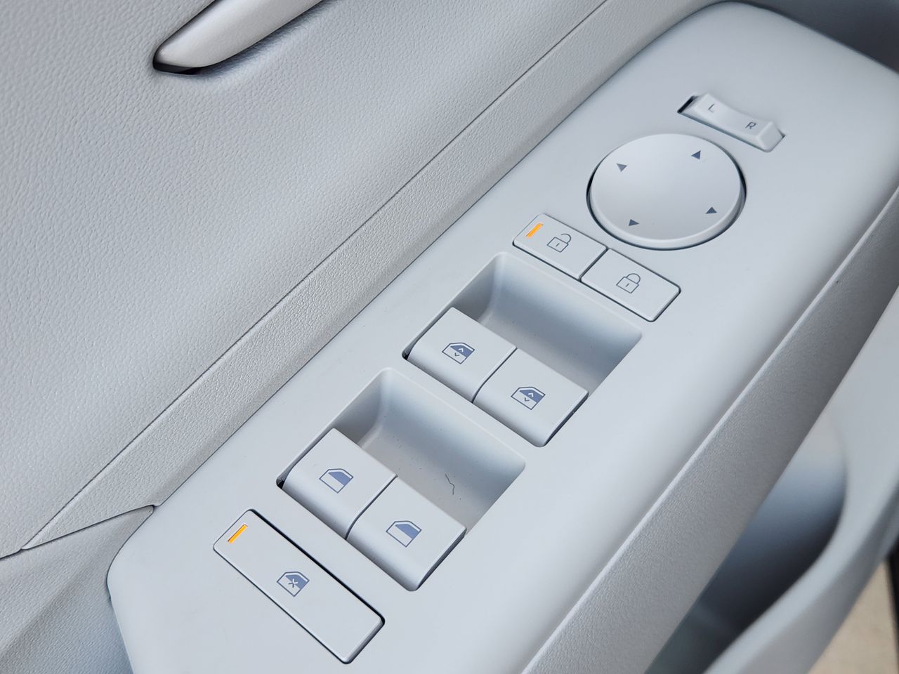 New 2026 A2B Black Hyundai SEL Sport FWD image 22