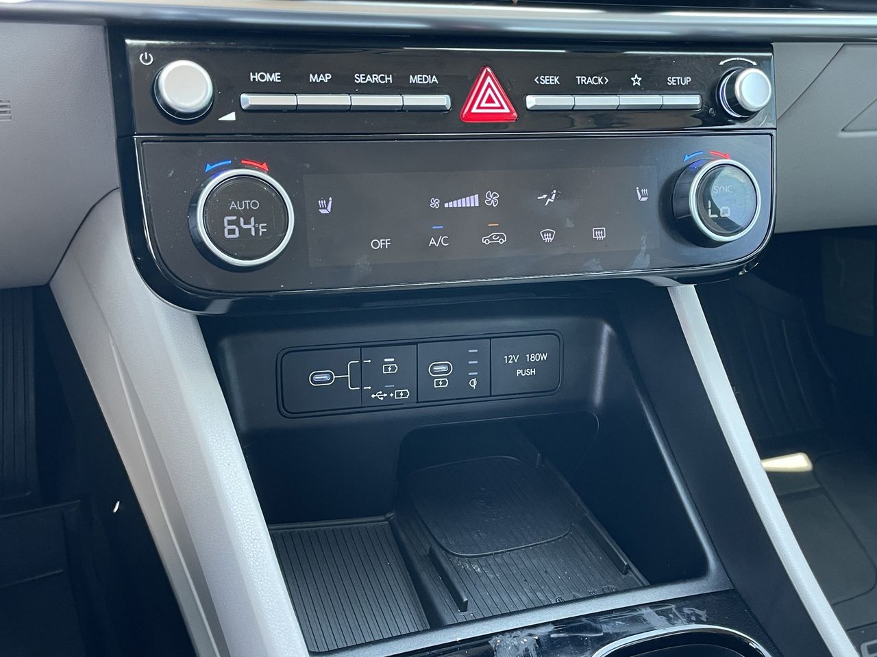 Used 2025 Phantom Black Hyundai SEL Convenience image 17