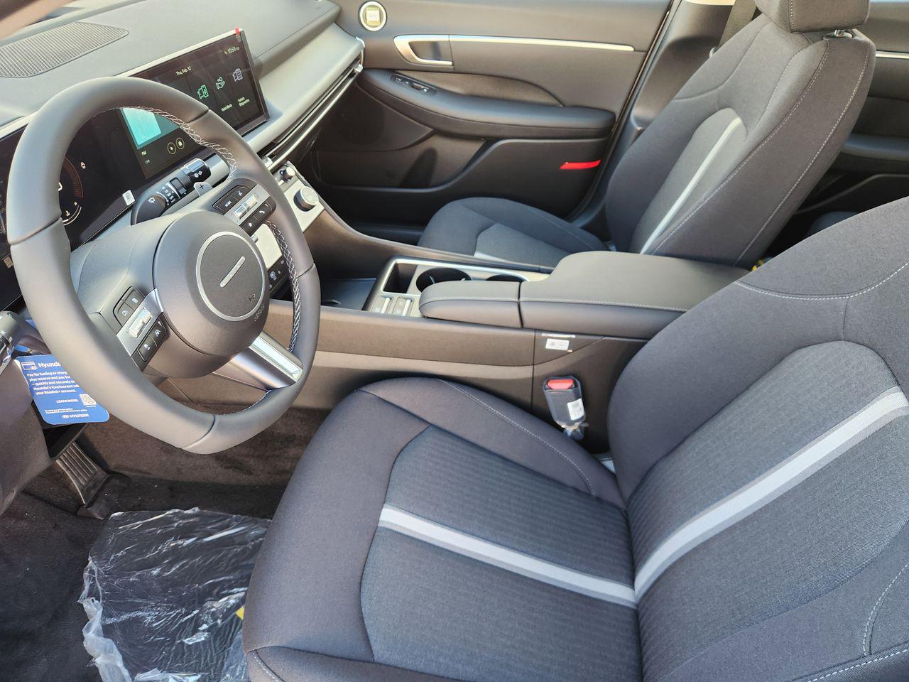 New 2026 Aero Silver Hyundai SEL Sport image 8