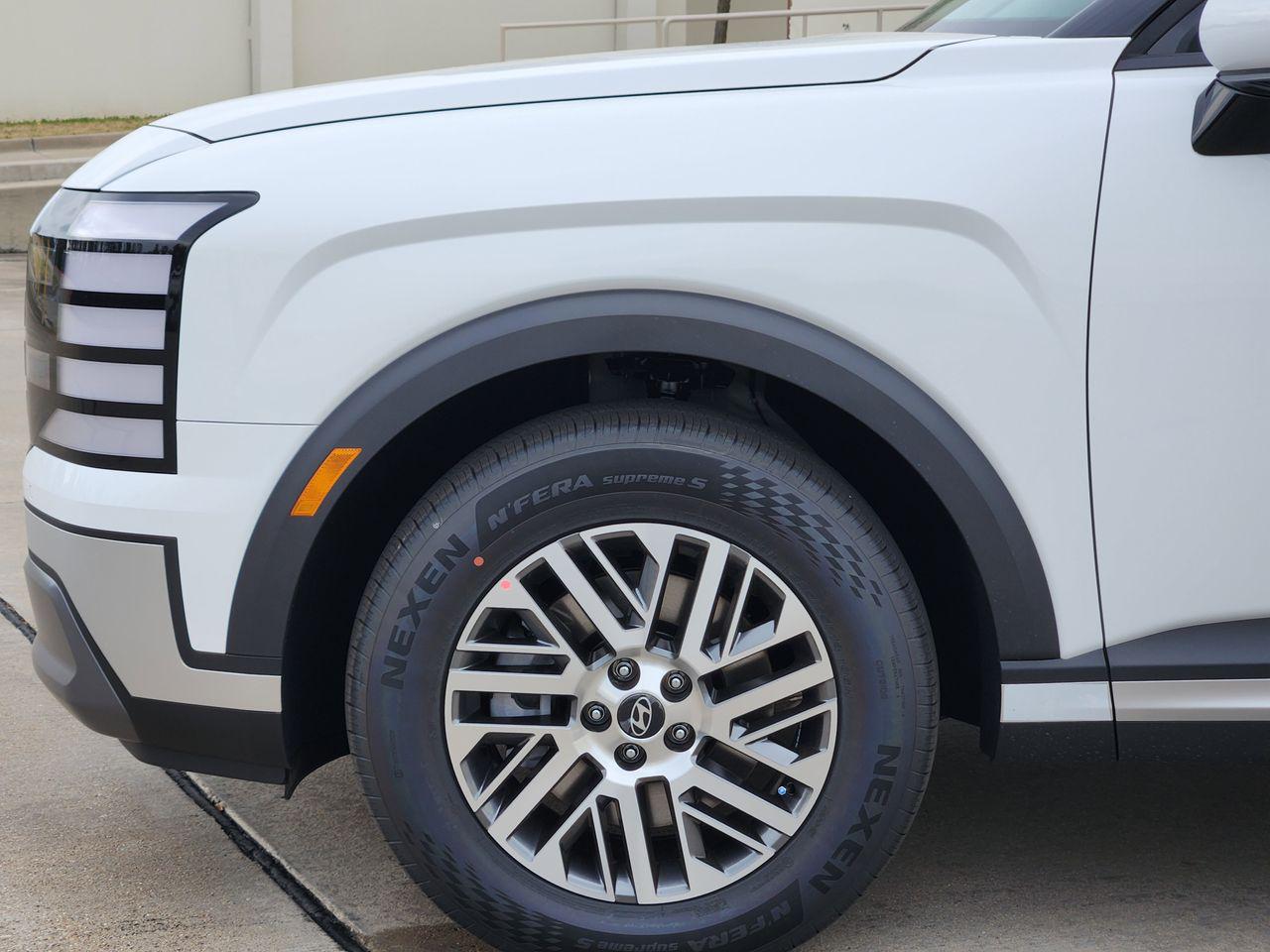 New 2026 WC9 White Hyundai SEL FWD image 5