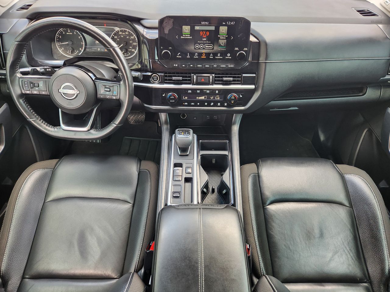 Used 2023 Pearl White Tricoat Nissan SL image 25