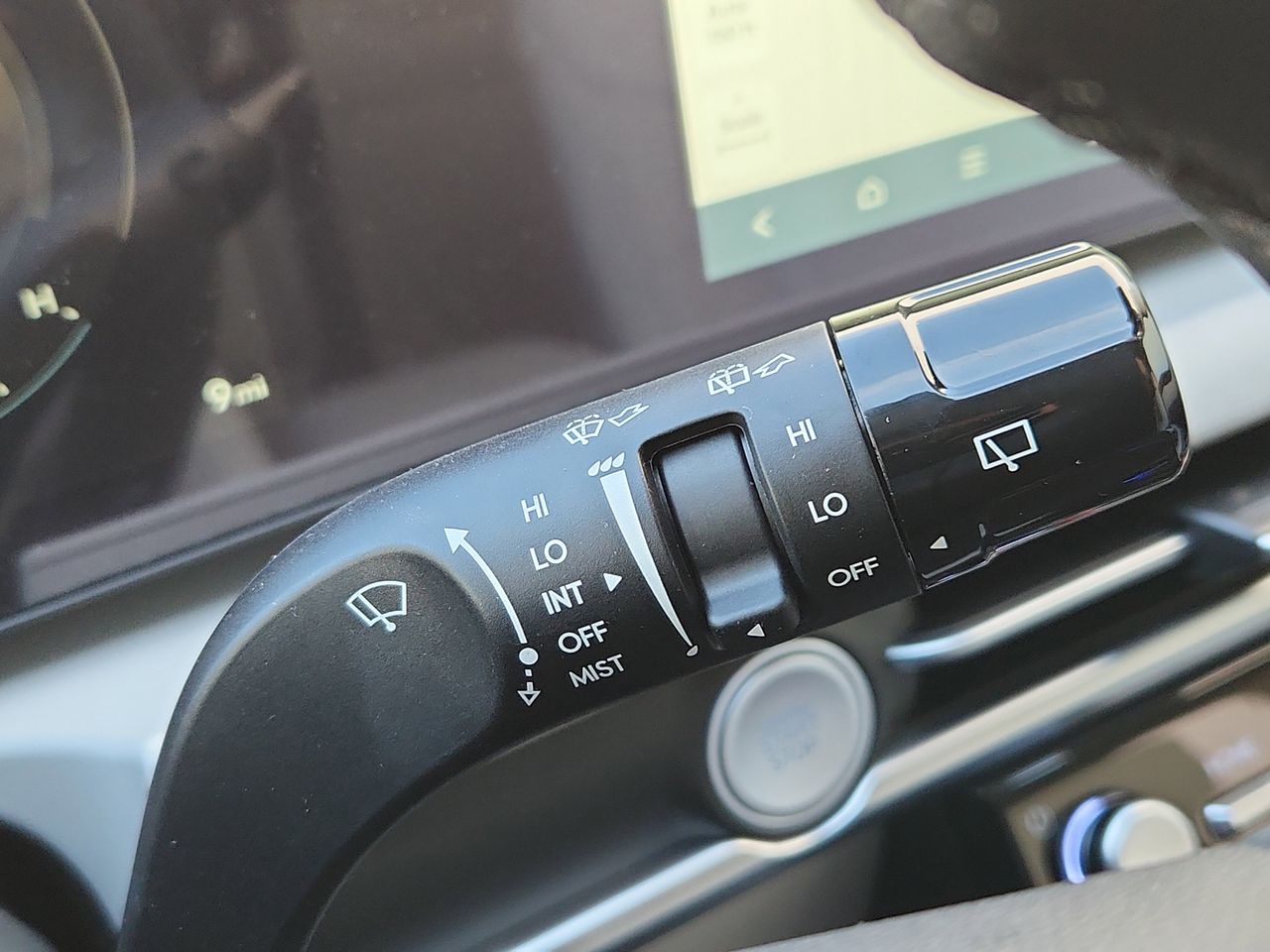 New 2026 W6H White Hyundai SEL Premium FWD image 28