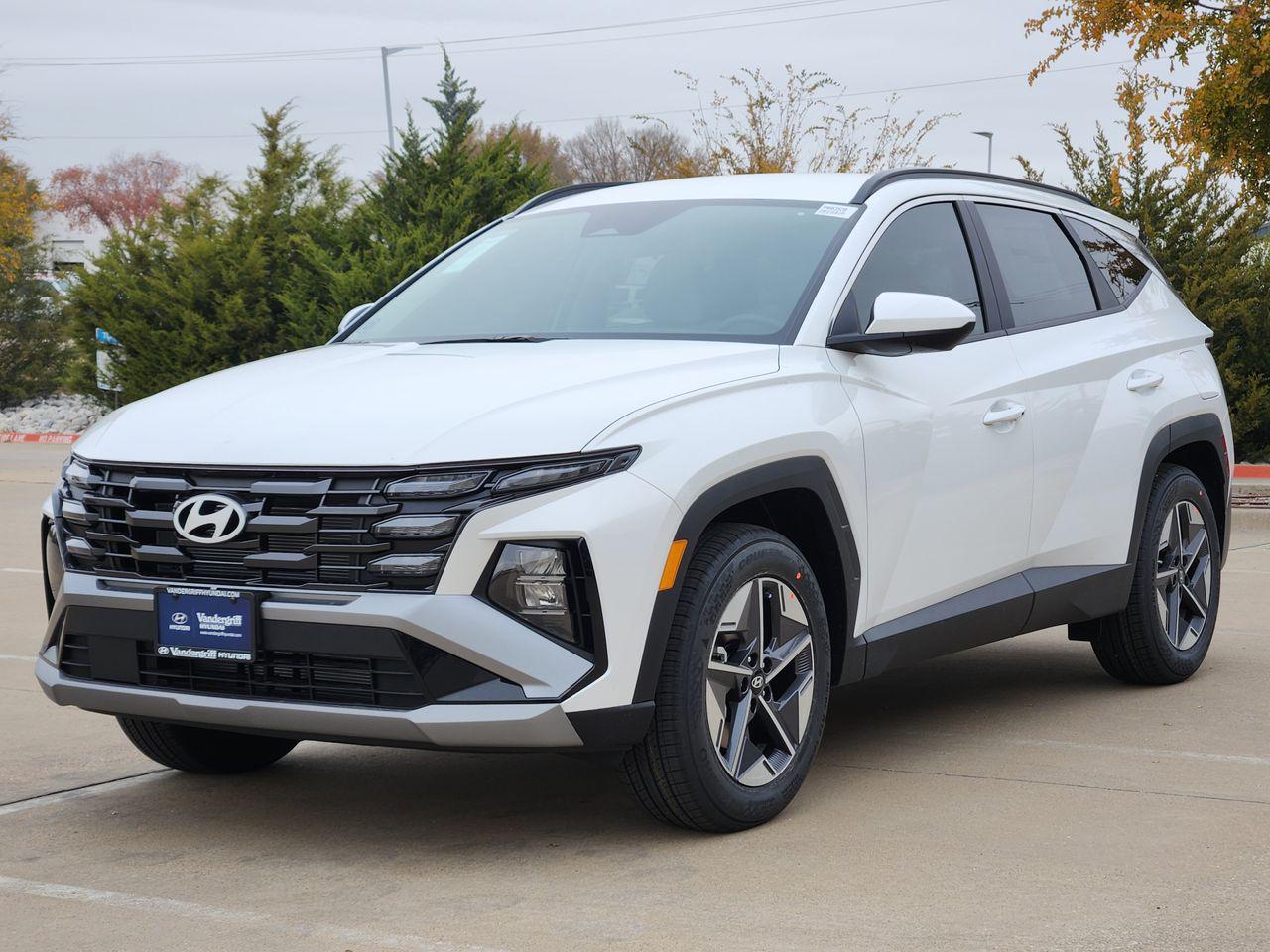 New 2026 W6H White Hyundai SEL FWD image 2