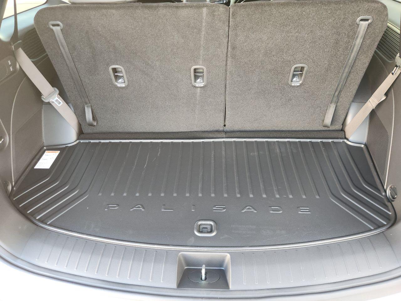 New 2027 Creamy White Pearl Hyundai SEL FWD image 31