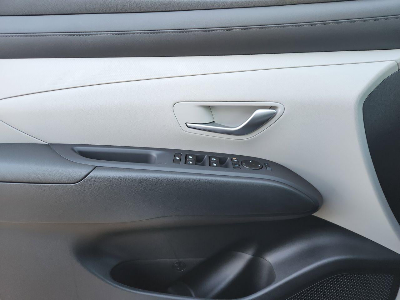 New 2026 W6H White Hyundai SEL FWD image 22