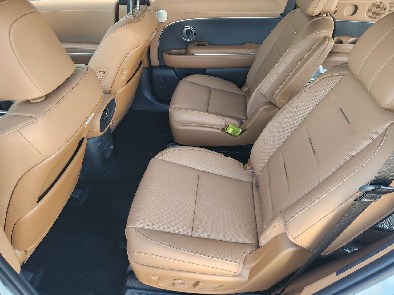 New 2026 WC9 White Hyundai Calligraphy FWD image 29