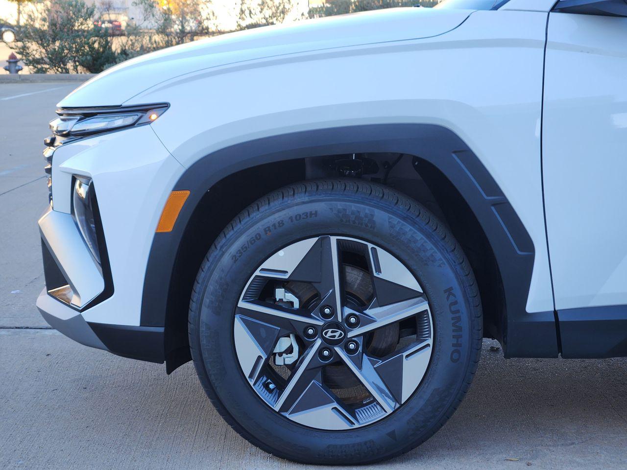 New 2026 W6H White Hyundai SEL FWD image 5